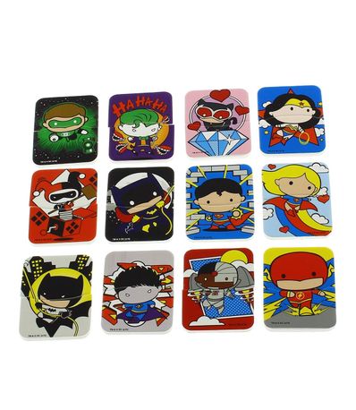 Justice-League-Dice-Stacking-Agua