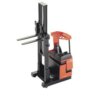 Empilhadora-Miniatura-BT-Reflex