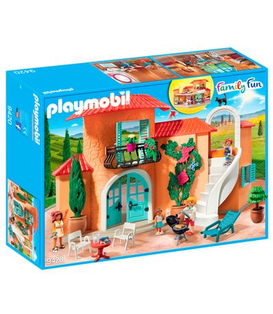 Playmobil-Family-Fun-Chalet