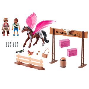 Film-Playmobil-Marla-Del-et-cheval-avec-des-ailes_1