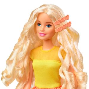 Barbie-Ultimate-Curls-Curls_3