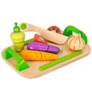 Planche-de-bois-pour-enfants-coupe-de-legumes