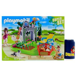Familia-SuperSet-da-Playmobil-Country-no-jardim_3