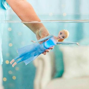 Paillettes-aquatiques-Frozen-2-Elsa-Doll_3