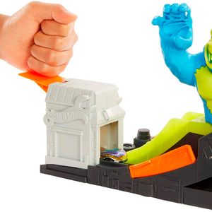 Piste-d--39-attaque-de-gorilles-toxiques-Hot-Wheels_2