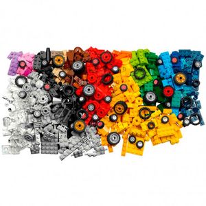 Lego-Classic-Bricks-and-Wheels_1