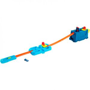 Hot-Wheels-Box-Stunts-and-Crashes_3