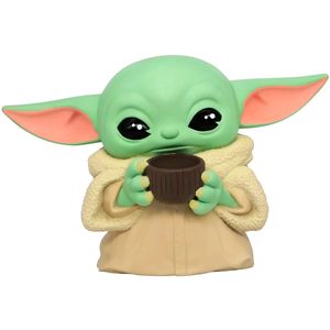 O-cofrinho-de-Mandalorian-bebe-Yoda-com-caneca