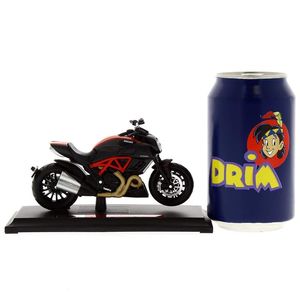 01-18-escala-motos-em-miniatura-Surtidas_11