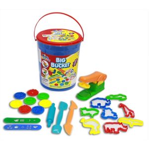 Grande-Balde-com-Plasticina_1