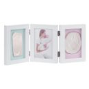 Moldura-de-fotos-com-impressao-de-mao-e-pe