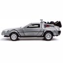 Retour-vers-le-futur-Vehicule-DeLorean-1-32